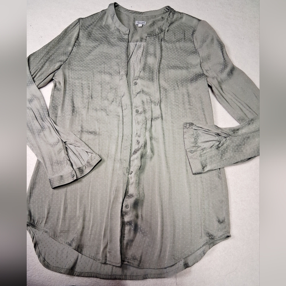 4/20$ ➡️ Kismet Sage Green Blouse